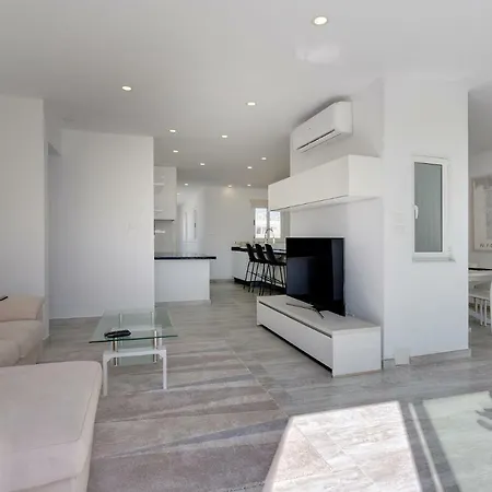 Contemporary, Luxury Penthouse In An Amazing Location Sliema
