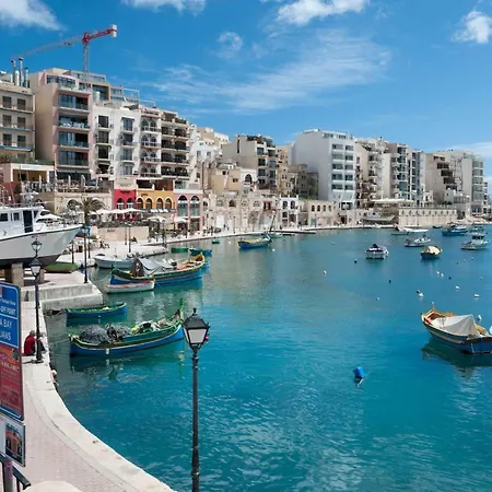 Contemporary, Luxury Penthouse In An Amazing Location * Sliema